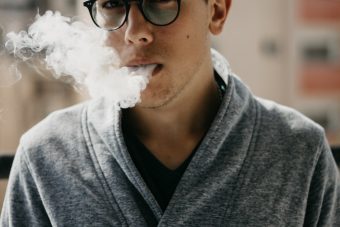 Mocos y cigarrillos para un funeral. Libros Prohibidos